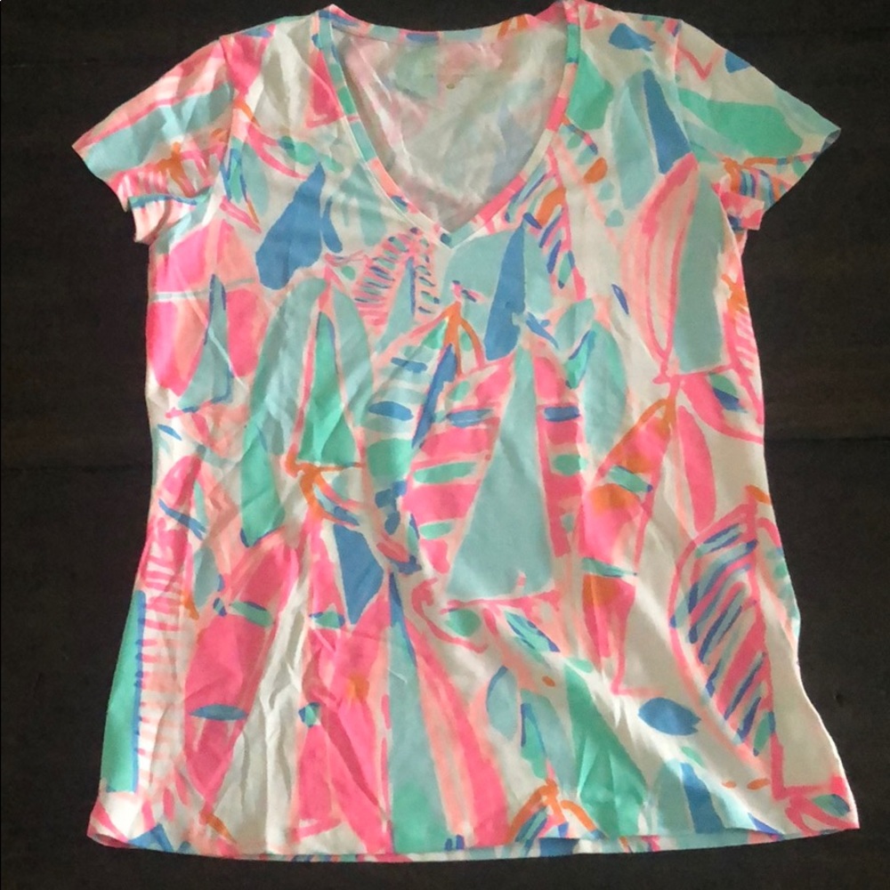 NWOT Lilly Pulitzer t shirt
